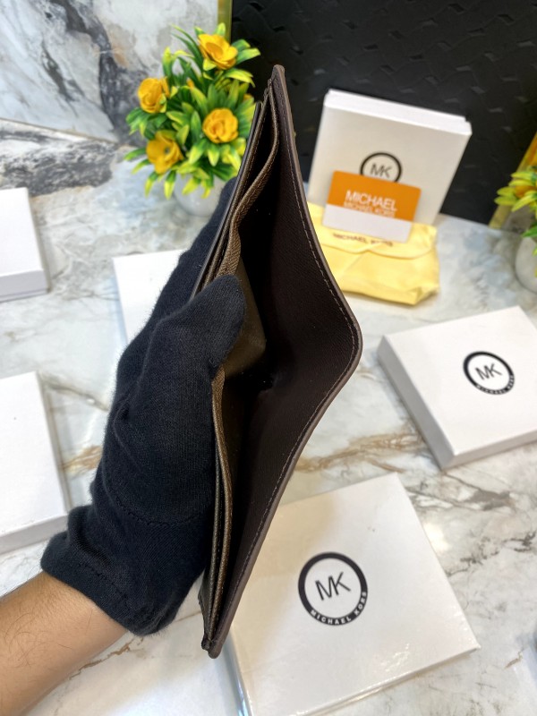 Michael Kors long wallet first copy V480 - Image 3