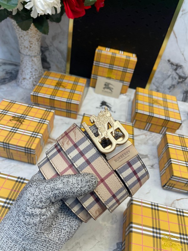Buy Premium Golden Burberry Belts  for men's first copy - Image 3