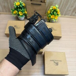 Buy Premium All Black Burberry Belts for men's first copy B188