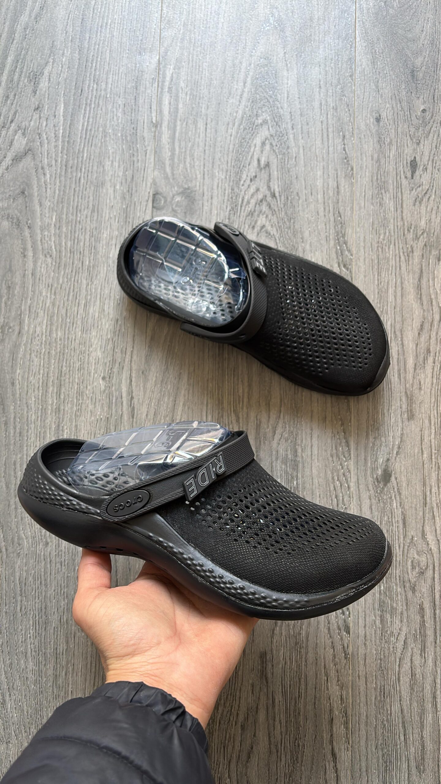 Buy first copy crocs literide 360 all black