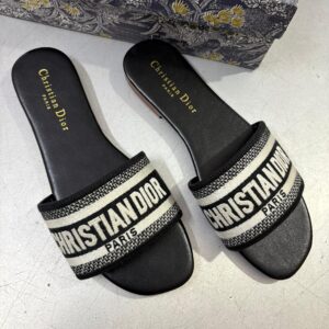 CD Dway Black Flats For Her