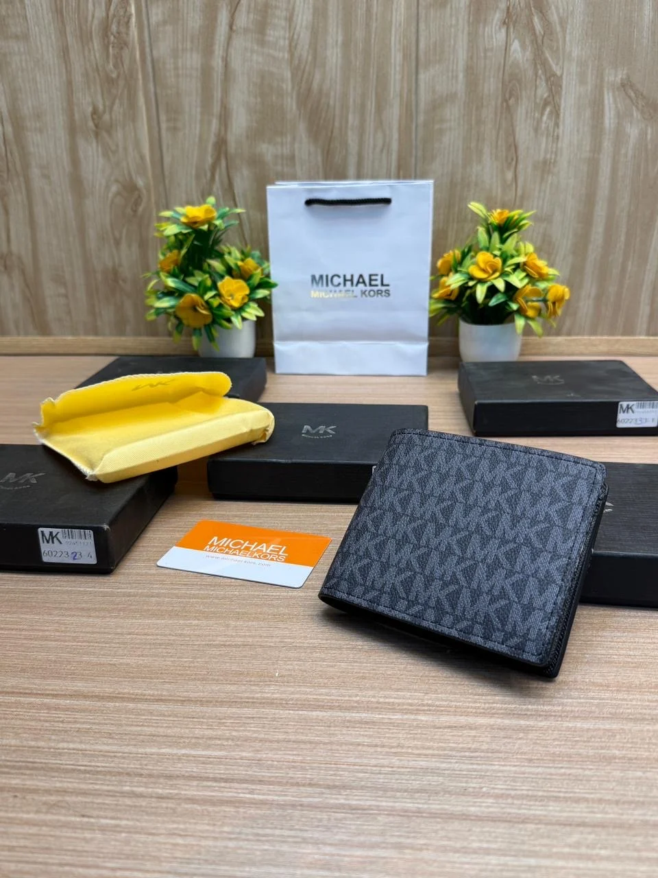 First copy Mich ael kors Wallet V864 - Image 2